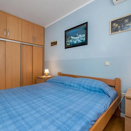 With Parking Space Baska, Krk - 19585 Appartement Baška